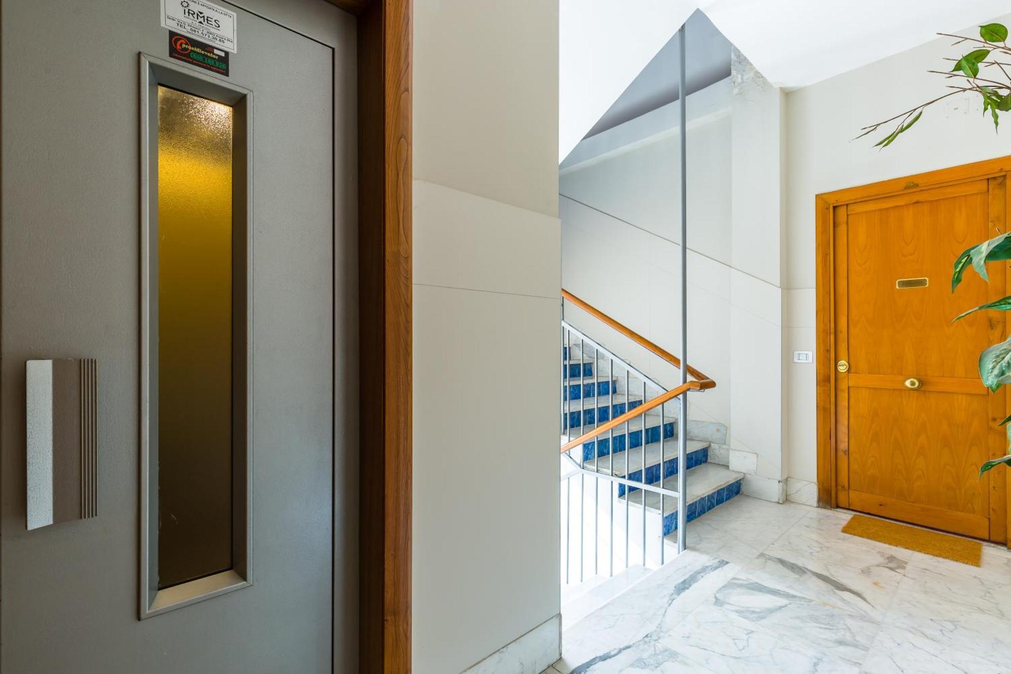 Terrazza 30 By Napoliapartments Zewnętrze zdjęcie