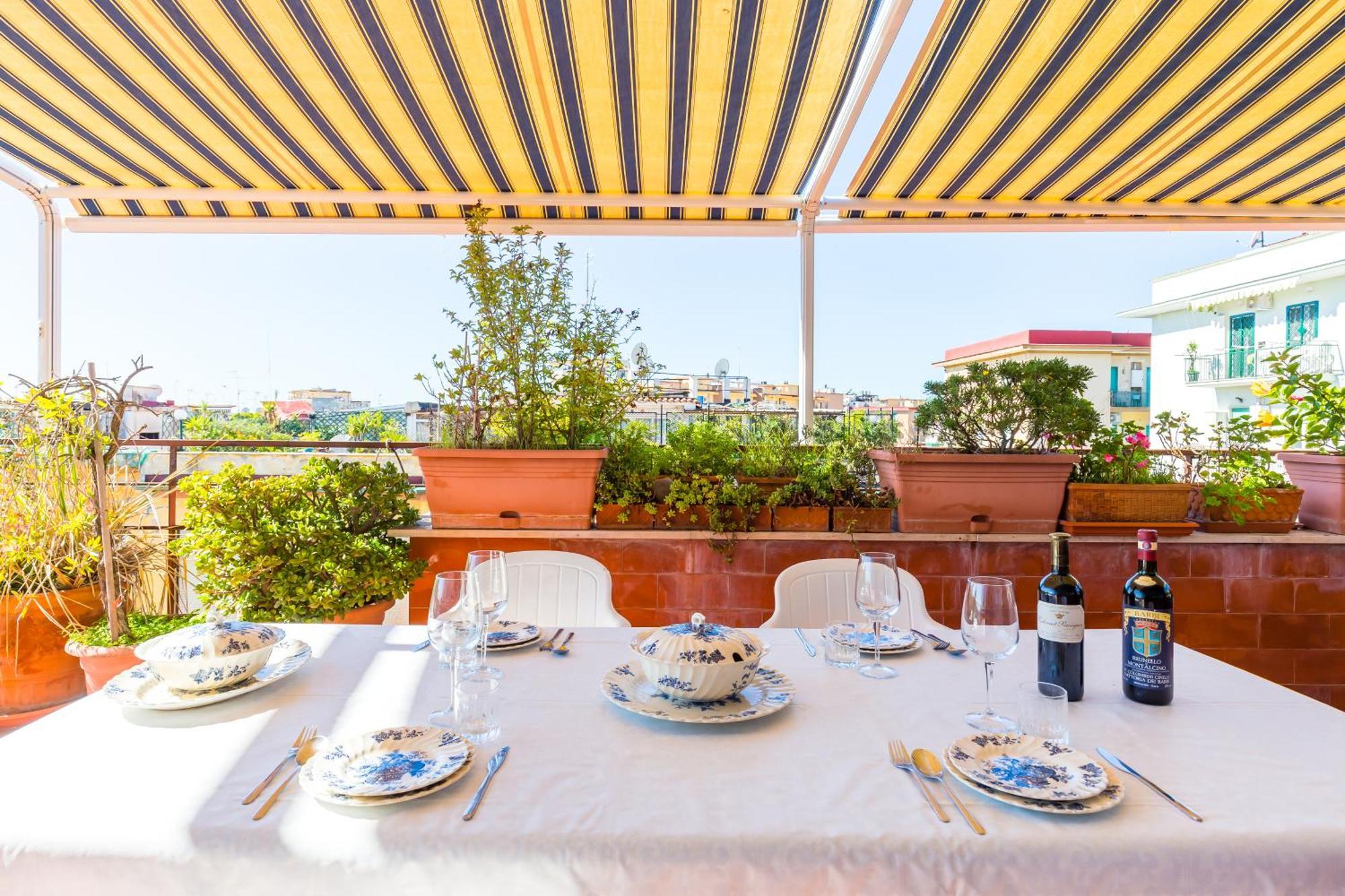 Terrazza 30 By Napoliapartments Zewnętrze zdjęcie